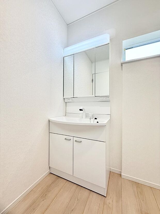 【洗面台・洗面所】■清潔感があり、気持ちよく使えます