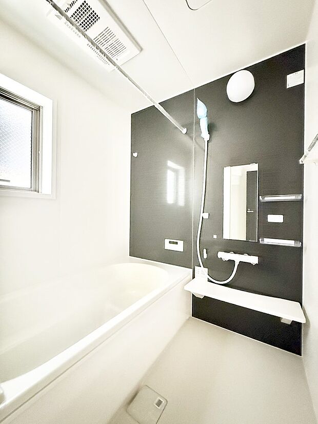 【浴室】■家族みんなが気持ちよく使える設計です