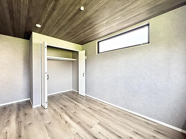 【洋室】■自分だけのスペース どんなお部屋にするかとっても楽しみですね