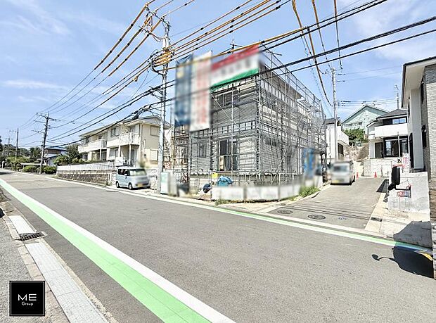 【前面道路含む現地写真】■家族とのお出かけが楽しくなる環境です