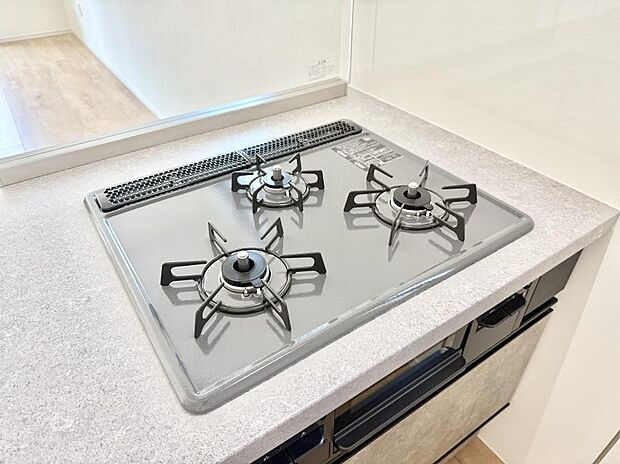 【3口ガスコンロ】■一度に多くの料理ができ便利で効率的