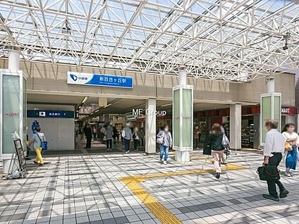小田急線「新百合ヶ丘」駅 3500m(44分)