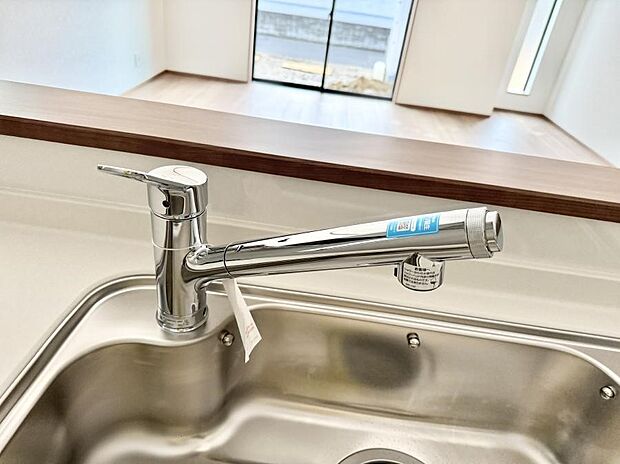 【浄水器】■清潔でおいしい水を手軽に供給してくれます