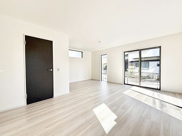 【リビングダイニング】■お気に入りの場所で、のんびりとした時間を