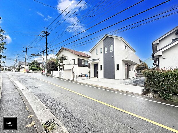 【前面道路含む現地写真】■家族とのお出かけが楽しくなる環境です