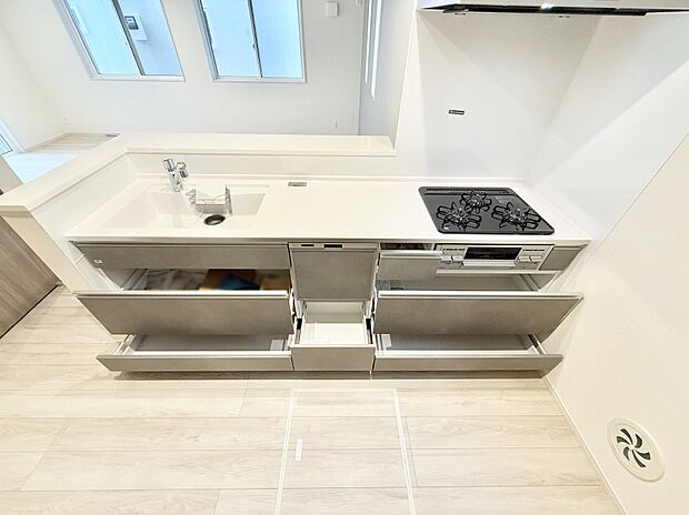 【キッチン】■アイデア広がる、クリエイティブな料理空間