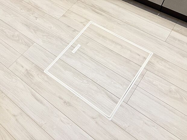 【床下収納】■季節物など簡単に収納でき便利