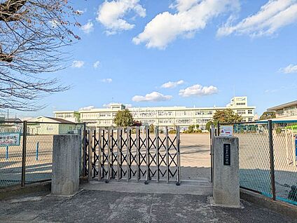 厚木市立北小学校 650m(9分)