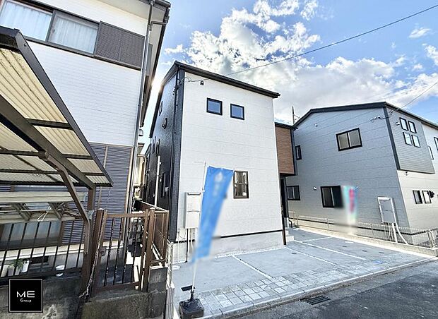 【現地外観写真】■暮らしを豊かにする充実した仕様設備で快適に