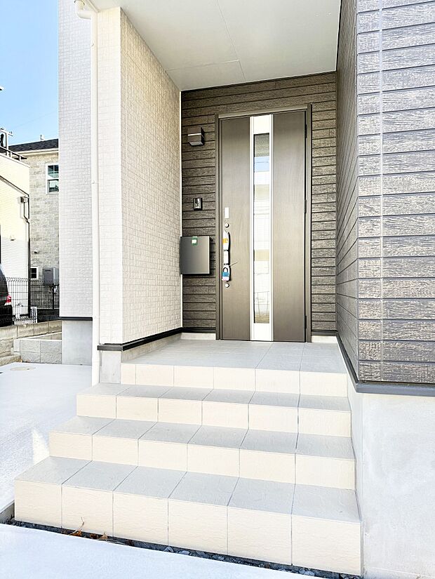 【玄関】■ ここから始まる、笑顔あふれる毎日