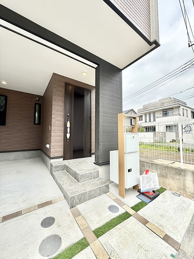 【玄関】■ ここから始まる、笑顔あふれる毎日