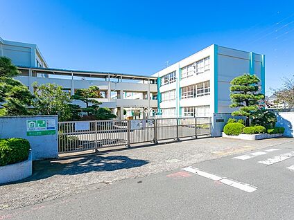茅ヶ崎市立香川小学校 400m(5分)