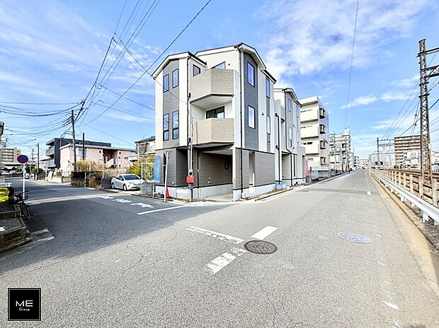 【前面道路含む現地写真】■新しい住まい、街の新しい風景