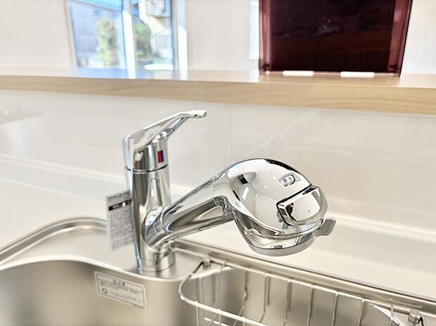 【浄水器】■清潔でおいしい水を手軽に供給してくれます