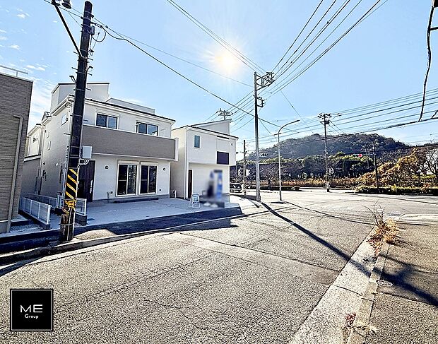【前面道路含む現地写真】■新しい住まい、街の新しい風景