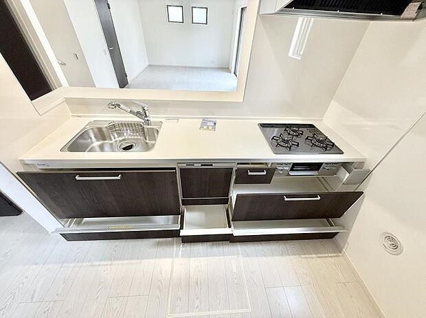 【キッチン】■家族の絆を深める、温もりのあるキッチン