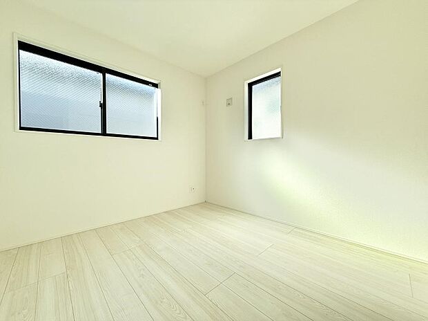 【リビング以外の居室】■落ち着いた雰囲気のお部屋で心が安らぐ空間