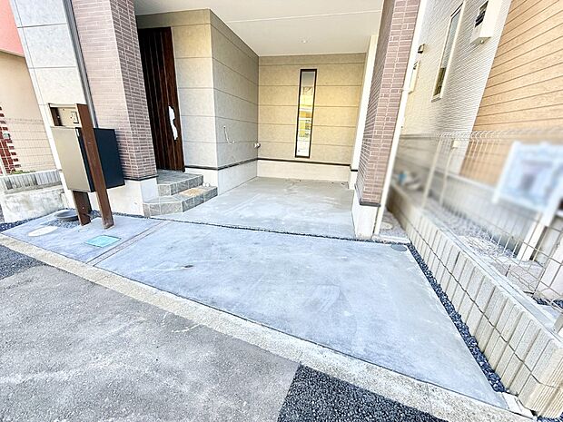 【駐車場】■カースペース有