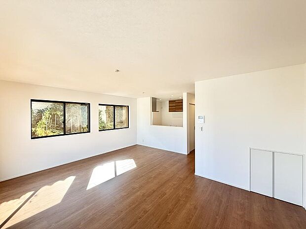 【ダイニング】■ふとした瞬間に幸せを感じる、心地よい場所