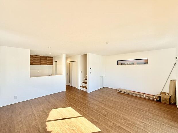 【リビングダイニング】■シンプルだけど贅沢、大切な人と過ごす心がほどける空間