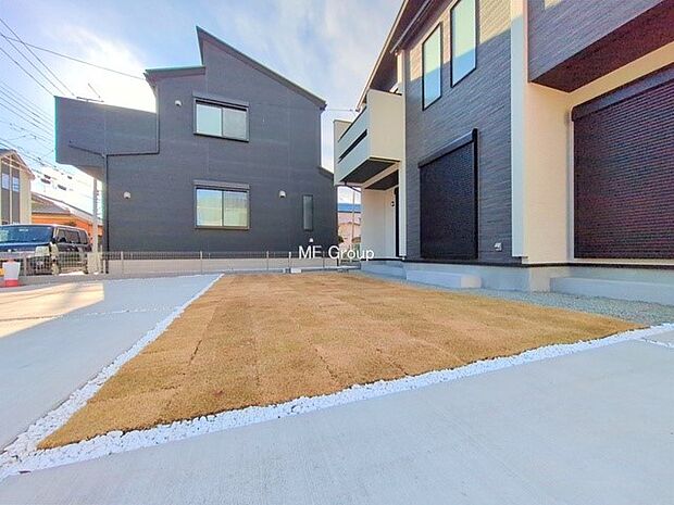 【庭】■暮らしに潤いを与える、緑が取り入れられた住まいです