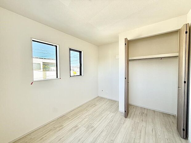 【リビング以外の居室】■シンプルで使いやすい空間がスッキリ感じられます