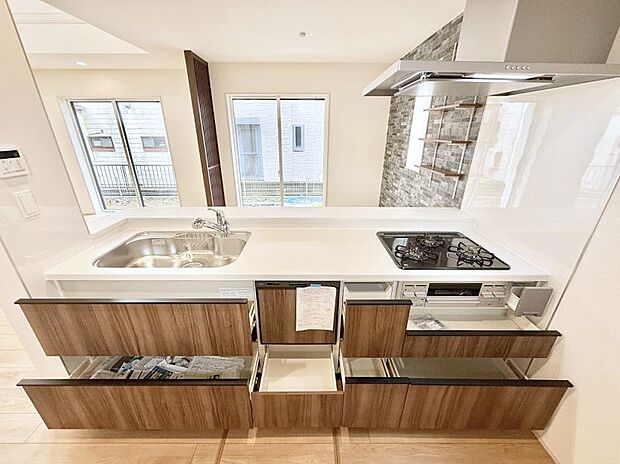 【キッチン】■美味しい時間が生まれる、笑顔あふれるキッチン