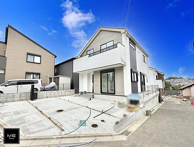 【現地外観写真】■暮らしを豊かにする充実した仕様設備で快適に