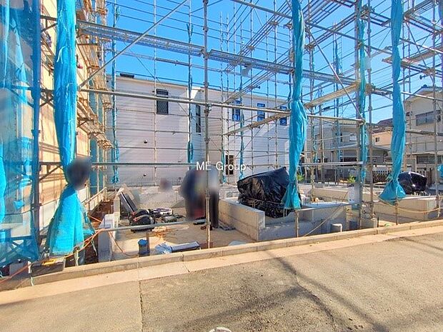 【現地外観写真】■家族みんなが笑顔で過ごせる、安心感のある住まい