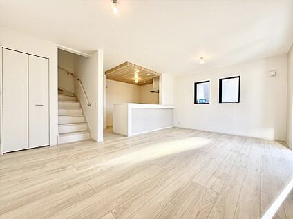 リビングダイニング