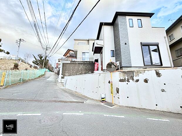 【前面道路含む現地写真】■新しい時代の息吹を感じる、心地よい環境