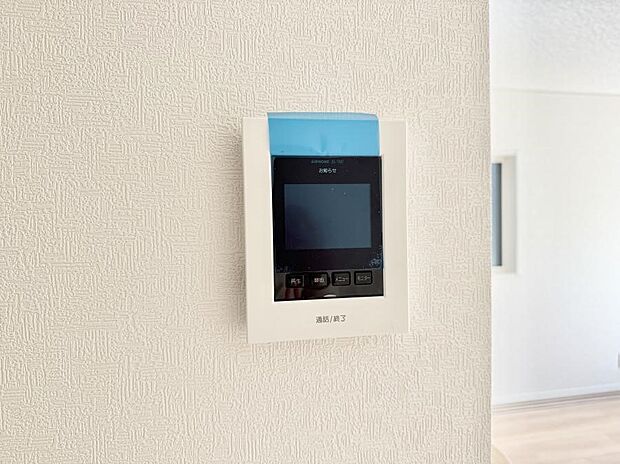 【TVモニター付インターフォン】■訪問者を確認できて安心感が増します