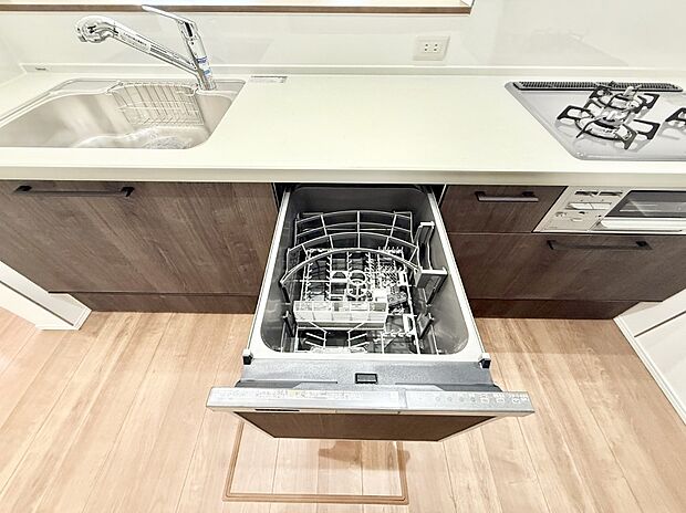 【食洗機】■手間なく洗浄!食器をピカピカに仕上げてくれます