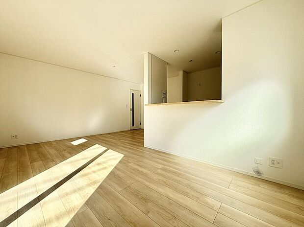 【リビングダイニング】■シンプルだけど贅沢、大切な人と過ごす心がほどける空間