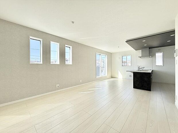 【リビング】■自然と会話が生まれる、心地よいひととき