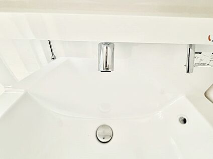 ハンドシャワー付洗面台