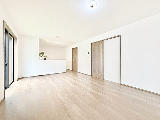 【リビングダイニング】■お気に入りの場所で、のんびりとした時間を