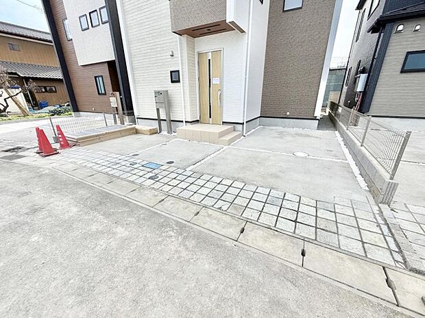 【駐車場】■カースペース有