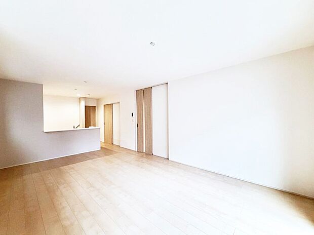 【リビングダイニング】■シンプルだけど贅沢、大切な人と過ごす心がほどける空間