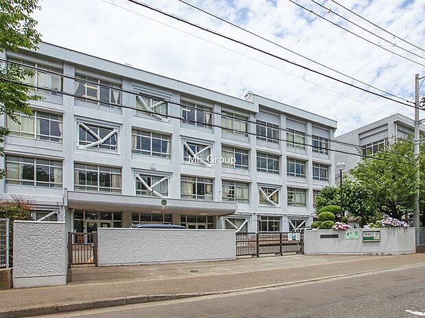 藤沢市立秋葉台中学校（約930m・徒歩12分）