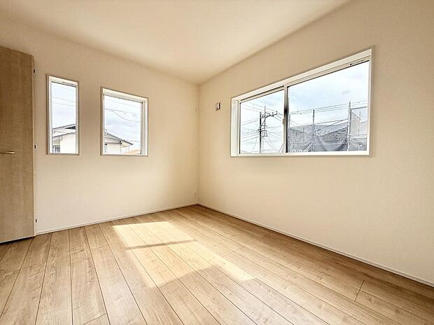 【子供部屋】■家具やレイアウトを自由に配置できるため使い勝手が良く快適に過ごせます