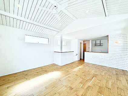 リビングダイニング