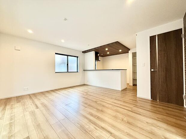 【リビング】■自然と会話が生まれる、心地よいひととき