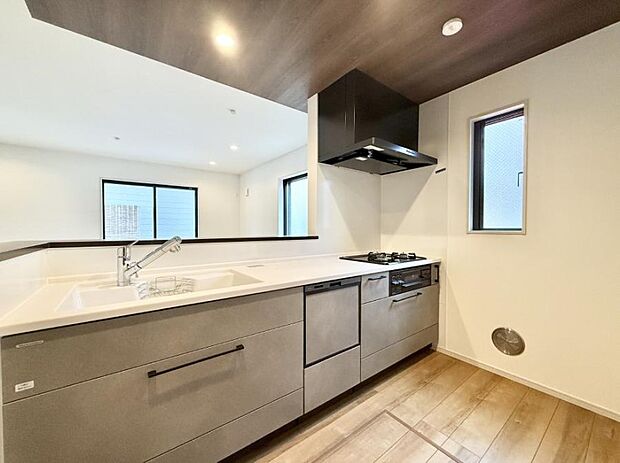 【ダイニングキッチン】■作る楽しみと食べる幸せを届けるキッチン