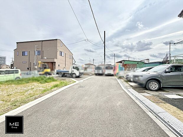 【前面道路含む現地写真】■家族とのお出かけが楽しくなる環境です