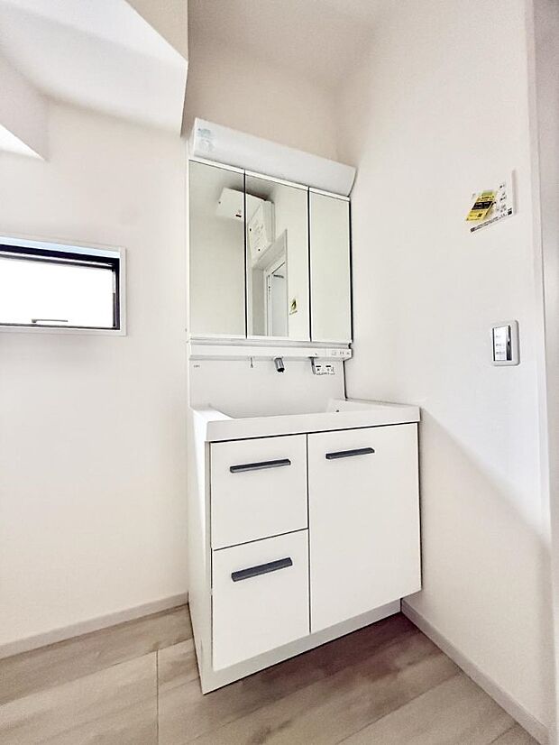 【洗面台・洗面所】■清潔感があり、気持ちよく使えます