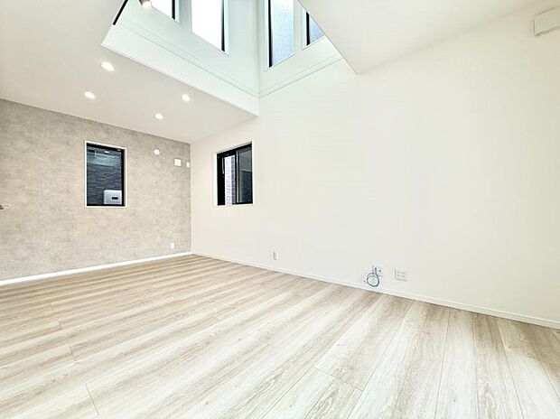 【リビングダイニング】■日常をちょっと特別にする、憩いの空間