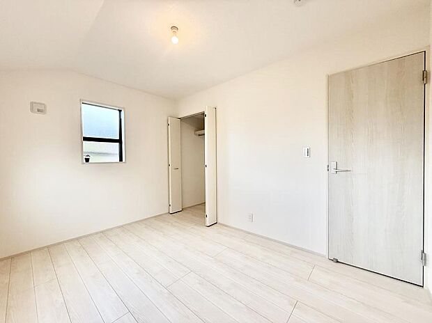 【子供部屋】■仕事や勉強のスペースに使うことで、集中しやすく静かな環境が整います