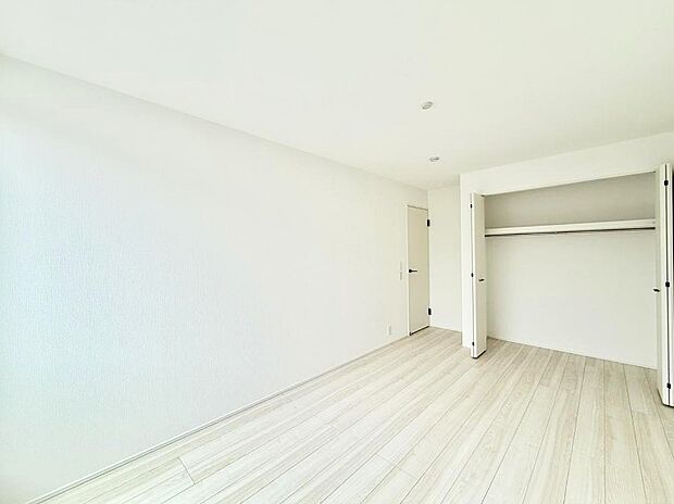 【子供部屋】■仕事や勉強のスペースに使うことで、集中しやすく静かな環境が整います