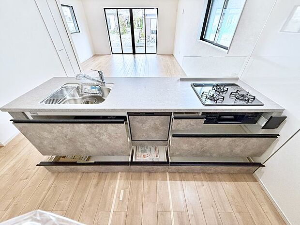 【キッチン】■シンプルで機能的、毎日使いやすいキッチン